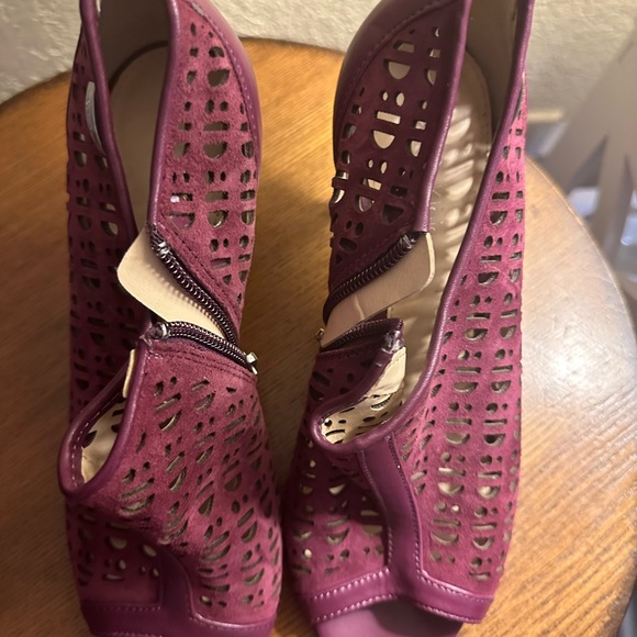 Calvin Klein Purple Mix Peep Toe Cuban Heel Zip Up Heels Size 6.5 - Picture 4 of 16